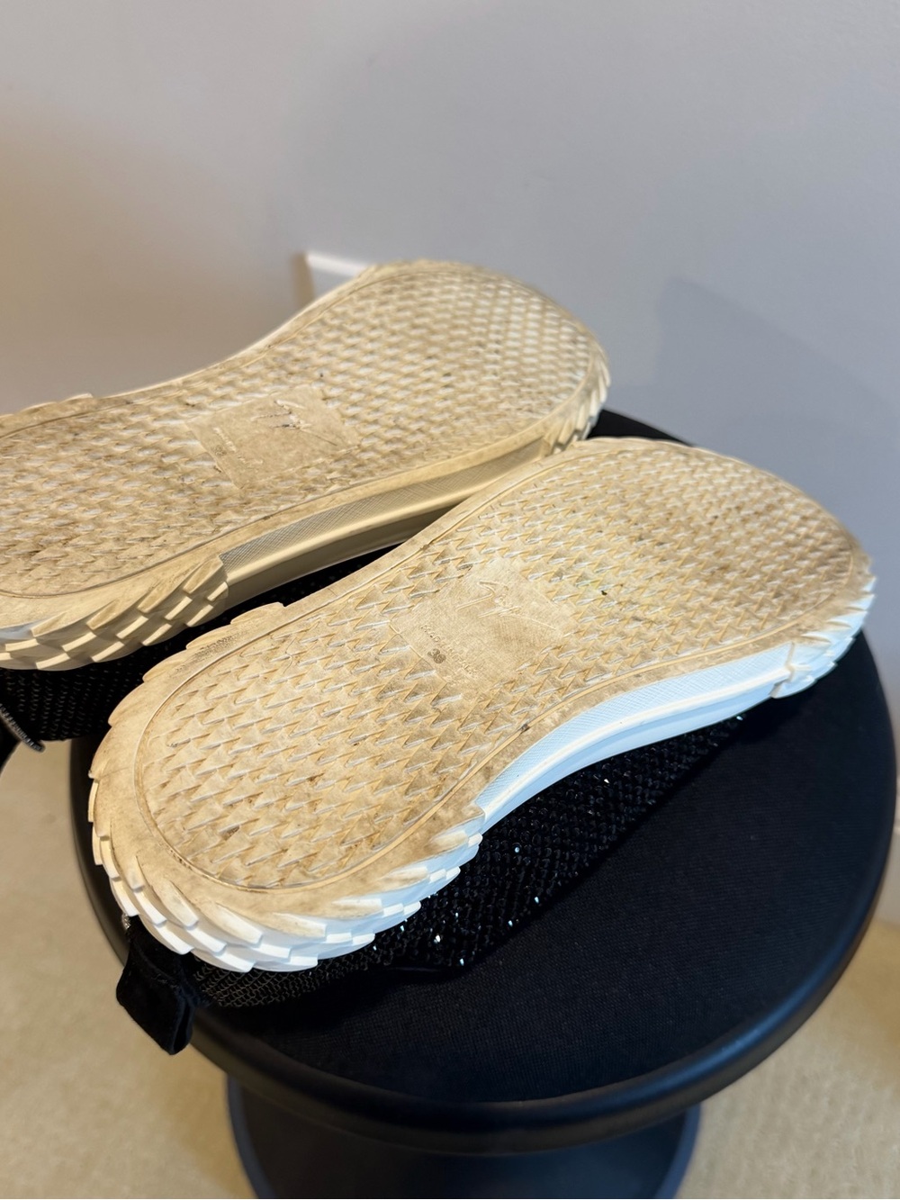 Giuseppe Zanotti Black Low-Top Sneaker with White Sole, excellent condition! - Picture 7 of 7